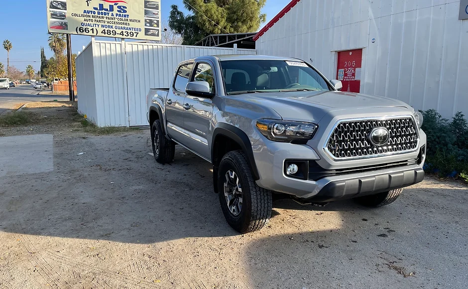 JJ’s Auto Body And Paint